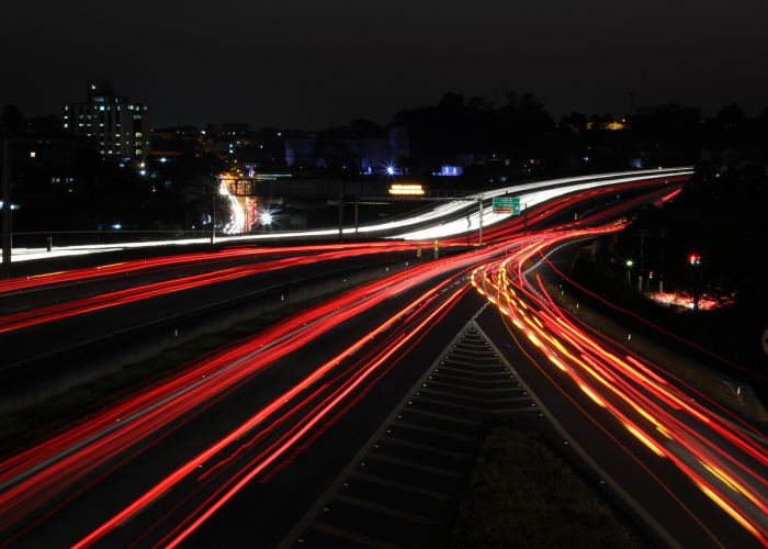 危机远未结束、数字下降、美国疫情数据背后的真相